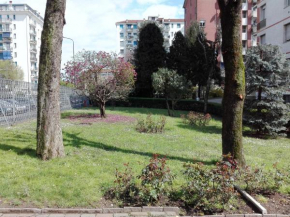 Отель Metropolitan Apartment  Милан